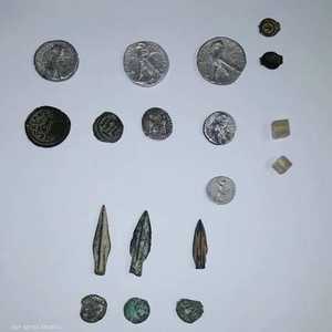 العملات المضبوطة في مطار الأقصر الدولي