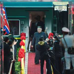 كيم جونغ أثناء وصوله