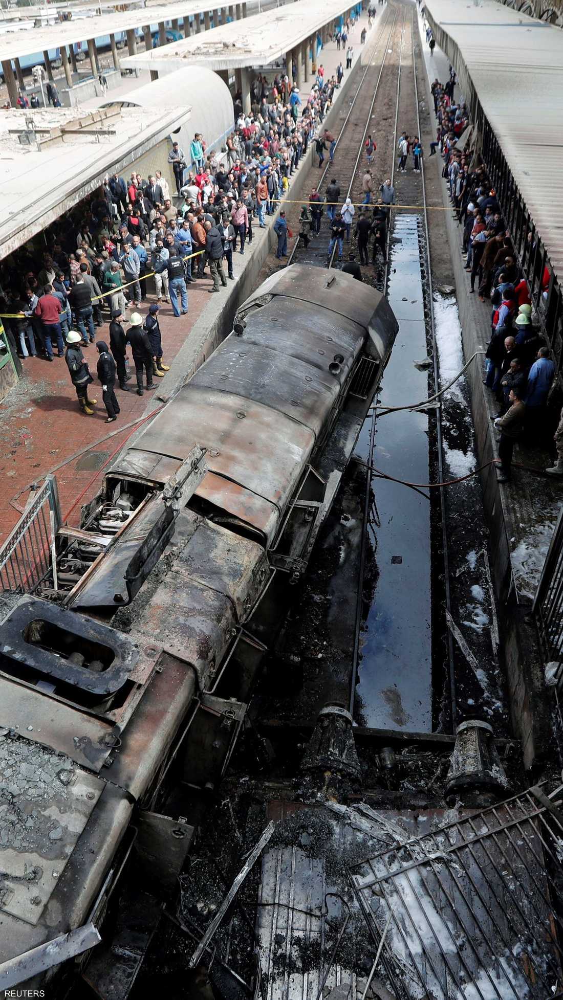 حريق هائل نشب جراء اصطدام القطار بأحد الأرصفة محطة رمسيس