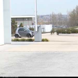 سولاري يتفادى المشجعين بعد الكلاسيكو