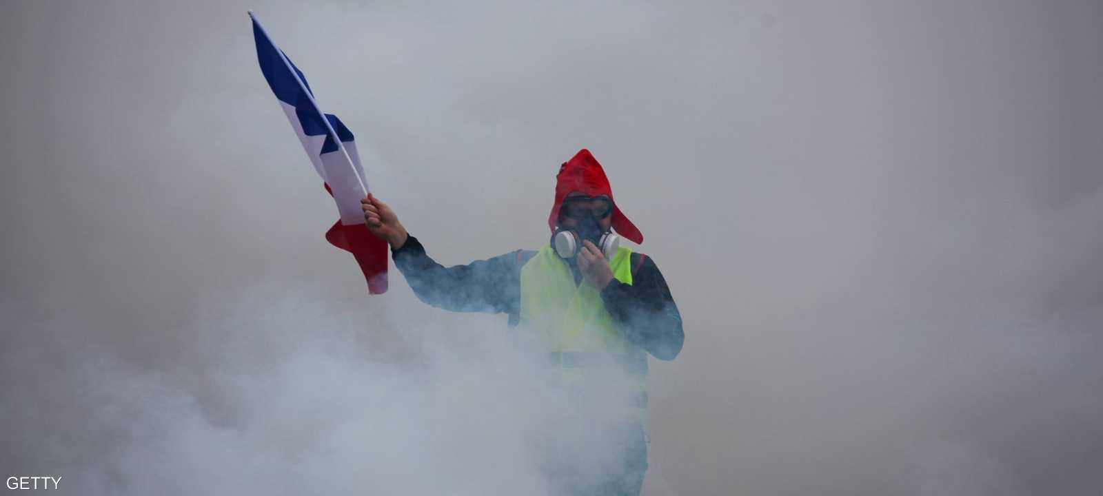 تراجع الاحتجاجات تعتبر هدية لماكرون