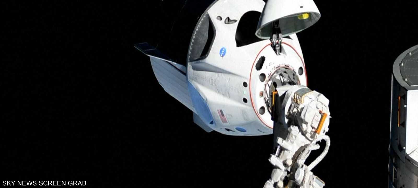 كبسولة "سبيس إكس" تلتحم بمحطة الفضاء الدولية