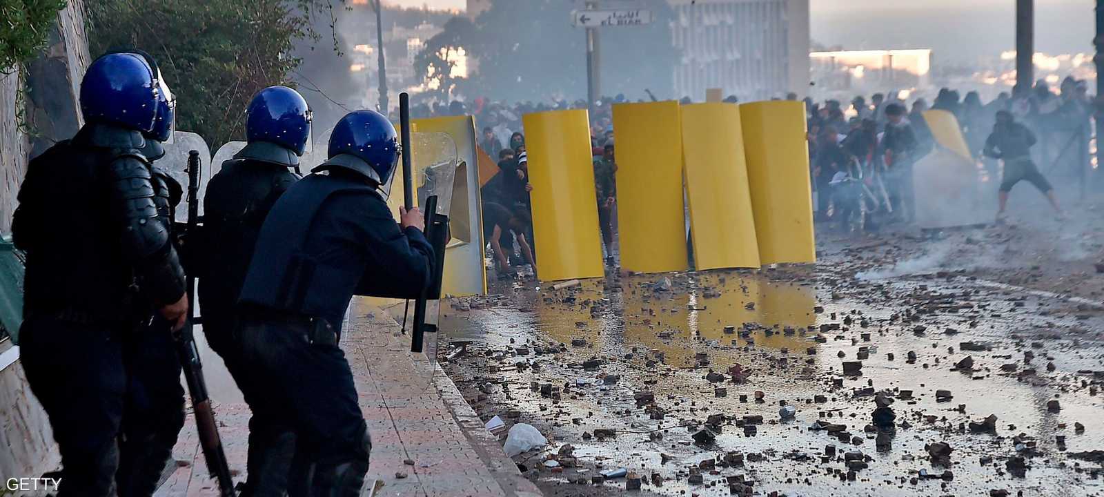 الجزائر شهدت احتجاجات ضد ترشح بوتفليقة