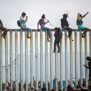 تدفق المهاجرين على الحدود الأميركية الجنوبية ارتفع مؤخرا.