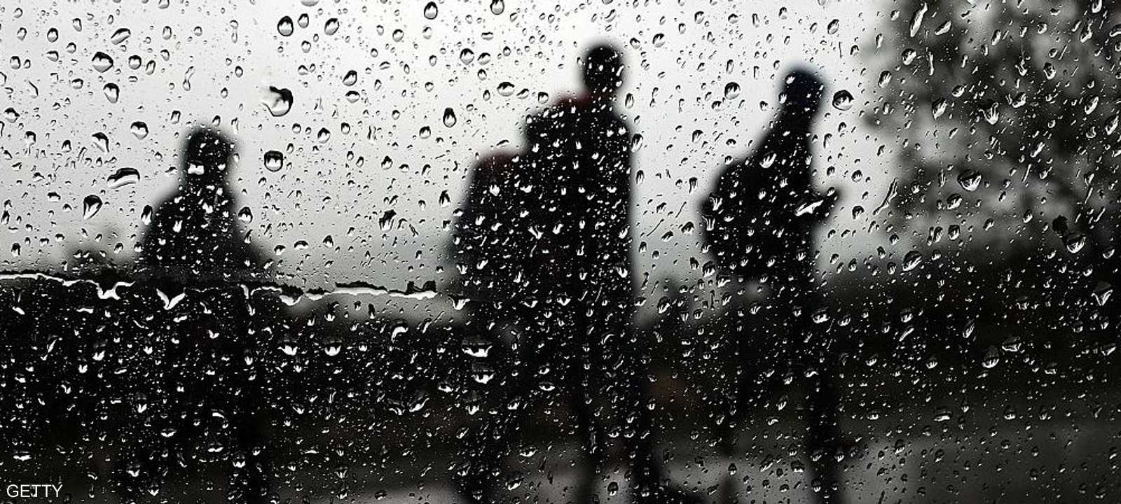 المرأة تكون أكثر تأثرا بالأحوال الجوية من الناحية النفسية