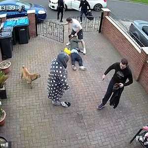 يتهكم على مسنة.. ولكن الرد؟!