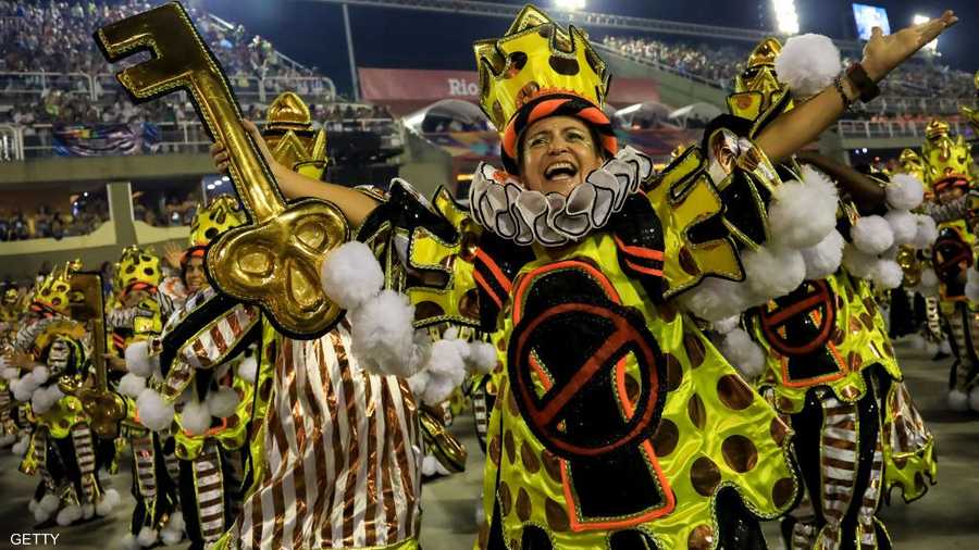 يحتفل هذا الحدث بالموروث التقليدي والرقصات البرازيلية.