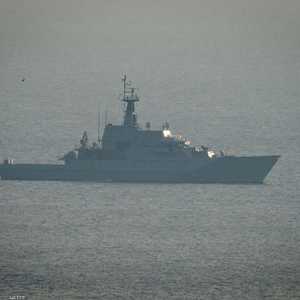 تراقب سفن بريطانية عادة السفن الروسية عند عبور القنال.