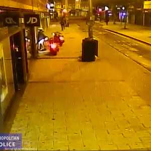 لقطات مثيرة.. الشرطة تداهم لصوصا في لندن