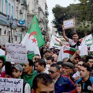 الآلاف احتجوا على ترشح بوتفليقة يوم الجمعة