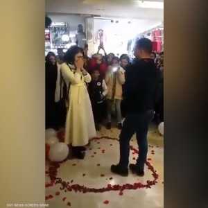 طلب الزواج من حبيبته فاعتقلتهما الشرطة