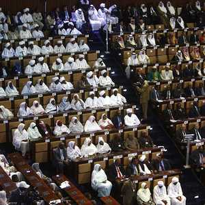 قلص البرلمان السوداني مدة الطوارئ إلى 6 أشهر