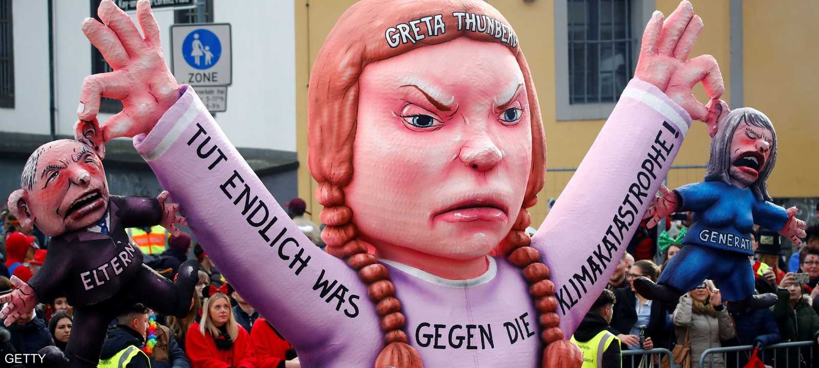 تمثال للطفلة غريتا تونبرغ في إحدى المهرجانات في دسلدورف