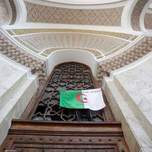 المعارضة تعتبر قرارات بوتفليقة التفاف على إرادة الشعب