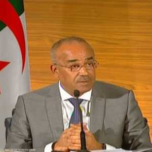 بدوي يتعهد بالعمل لتحقيق تطلعات الشعب الجزائري