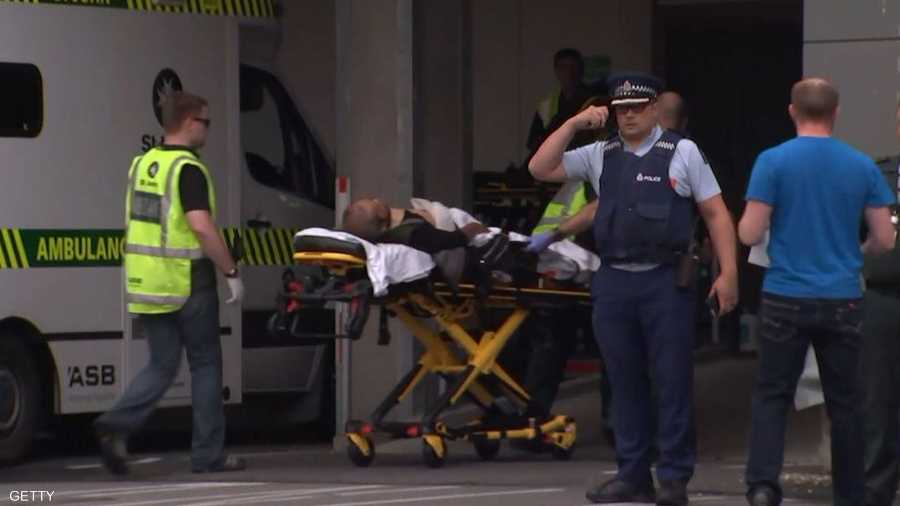 وصفت رئيسة وزراء نيوزيلندا الهجوم على المسجدين بأنه "عمل إرهابي"، كما أعلنت رفع درجة التهديد الأمني من منخفض إلى عال.