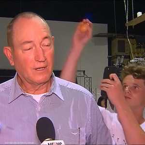 أستراليا.. صبي ينتقم من السيناتور "العنصري"