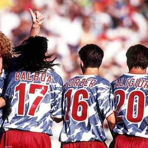 ظهر المنتخب الأميركي ببطولة 1994 بزي يحمل نجوما