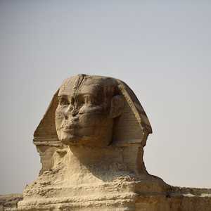 تعرضت أنوف الكثير من الآثار المصرية للتحطيم