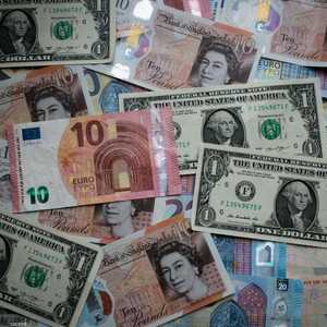 لتعزير الاستثمارات وتنميتها بنجاح ثمة وسائل محدودة