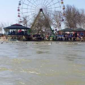 تيارات المياه في نهر دجلة جرفت جثث الغارقين