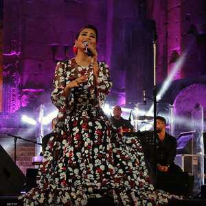 تصريحات منسوبة لشيرين في البحرين سببت أزمة لها