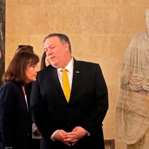 الرئاسة نفت وقوع أي خطأ بروتوكولي في استقبال بومبيو