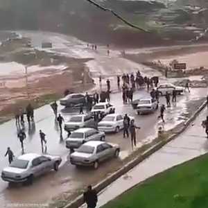 السيول تغرق 10 محافظات إيرانية