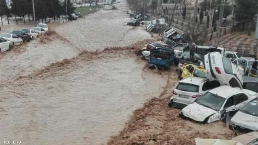قتلى وجرحى إثر السيول العارمة التي اجتاحت معظم محافظات إيران