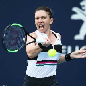 هاليب خلال مشاركتها في دورة ميامي الأميركية لكرة المضرب.