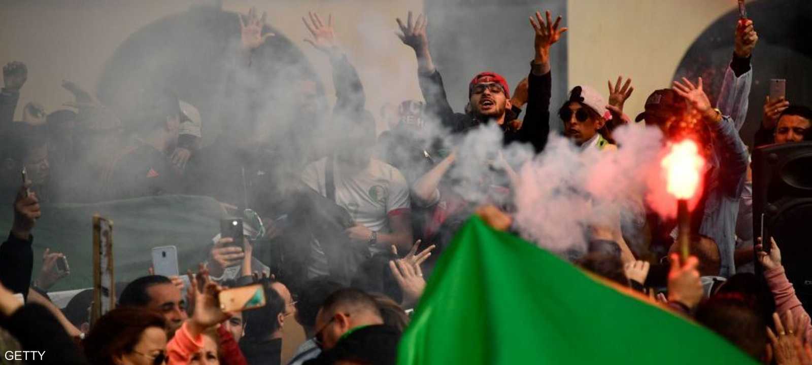 الحراك الجزائري يزداد اشتعالا كل أسبوع