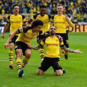 ألكساير يقود بروسيا دورتموند لفوز ثمين على فولسبورغ