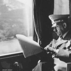 هتلر انتحر بعد خسارة الحرب العالمية الثانية.