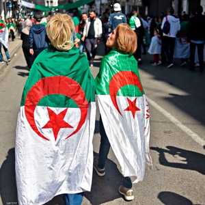 الشارع الجزائري يشهد غليانا منذ عدة أسابيع