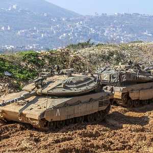 دبابات إسرائيلية على الحدود اللبنانية