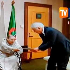 بوتفليقة يودع كرسي الرئاسة