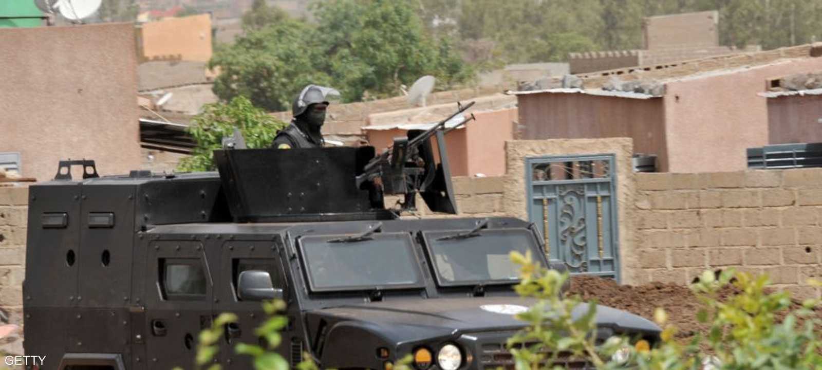 دورية للجيش في الحدود بين مالي وبوركينافاسو