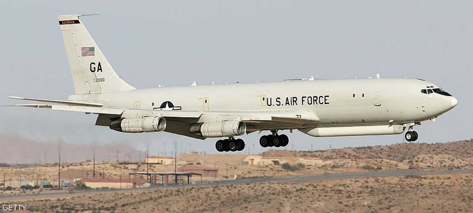 نظام جاي ستارز المجوقل مؤلف من بوينغ 707 وبطاقم من 21 شخصا