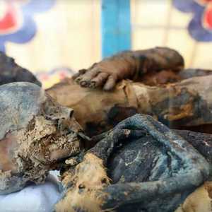 وجد في المقبرة جسدا الكاهن توتو وزوجته تا شريت إيزيس