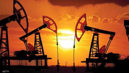 النفط يستقر عند أعلى سعر منذ نوفمبر الماضي