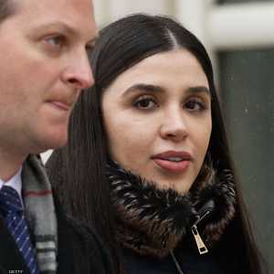 إيما لارينيتا إيسبور يشتبه بأنها تورطت بهروب إل تشابو