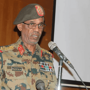 وزير الدفاع السوداني عوض بن عوف
