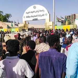 السودان.. محاولات من الأمن لفض اعتصام الخرطوم