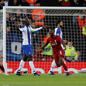 فيرمينو يسجل الهدف الثاني