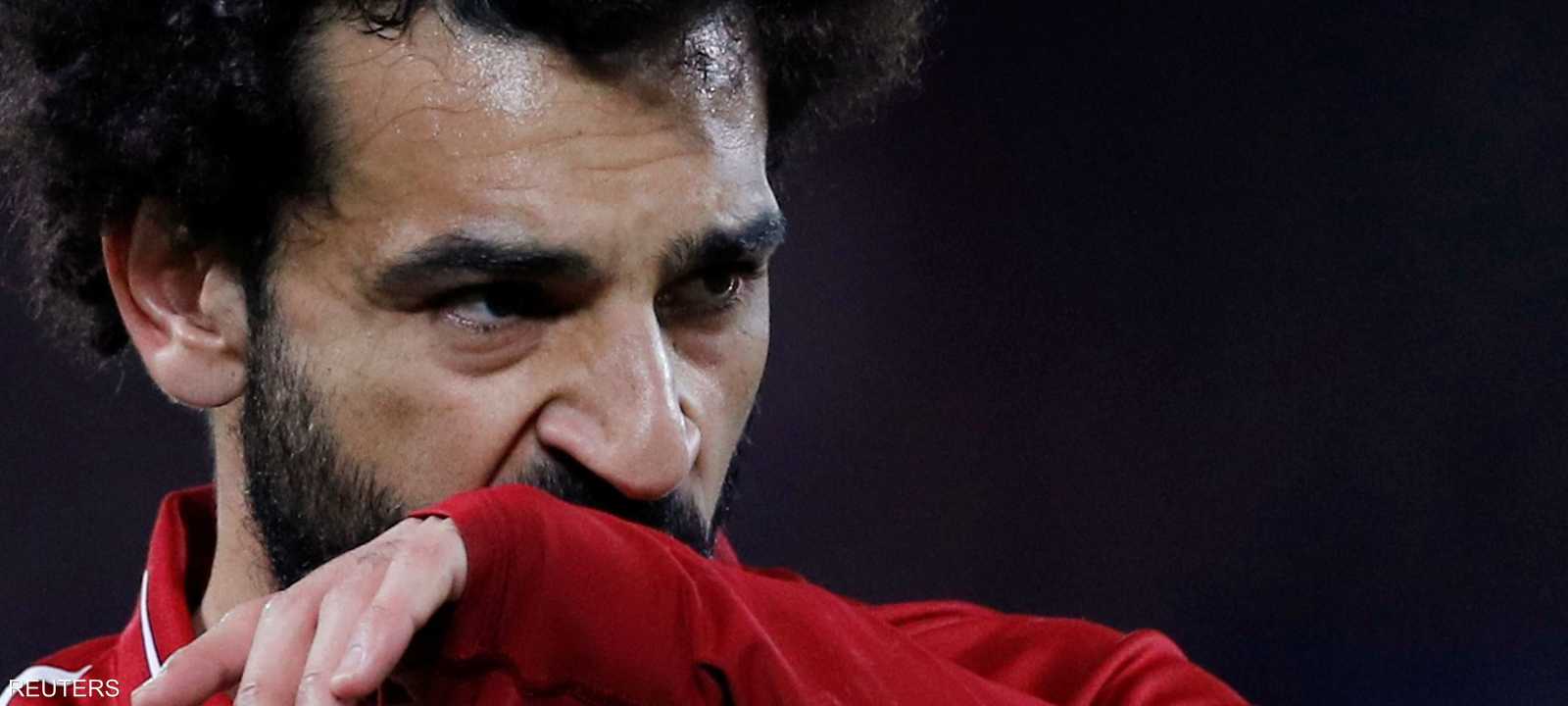 محمد صلاح خارج فريق العام