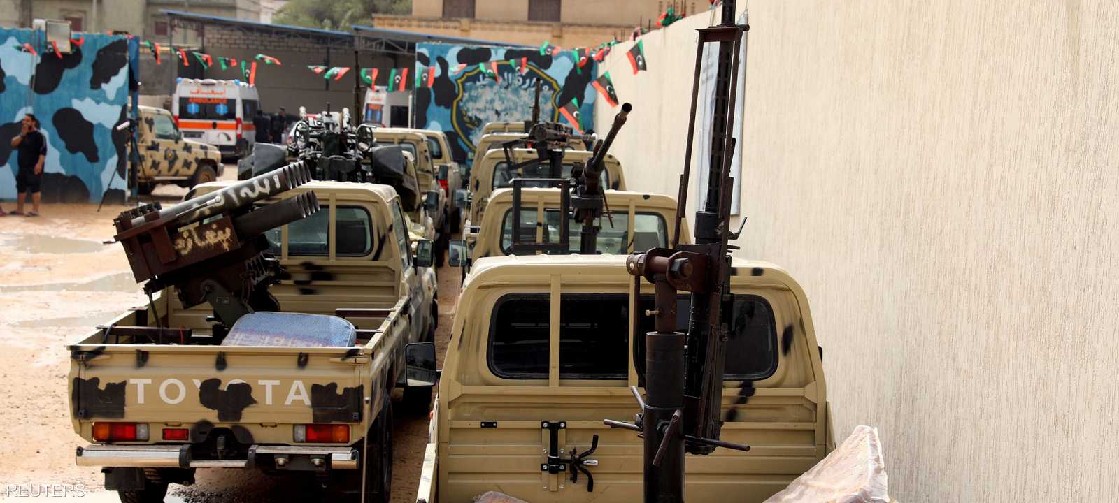 تجددت الاشتباكات العنيفة بين وحدات الجيش الوطني والميليشيات