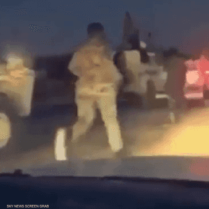 اللحظات الأولى لتحركات الجيش قبل "البيان الهام"