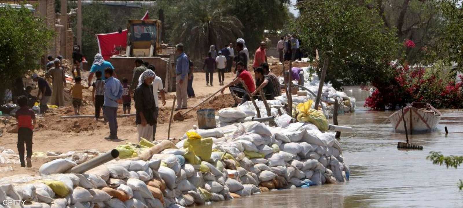 إجلاء عشرات الآلاف في خوزستان جراء الفيضانات