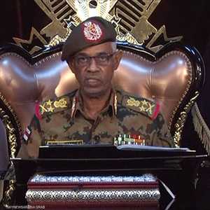 السودان.. عوض بن عوف يترك رئاسة المجلس العسكري الانتقالي