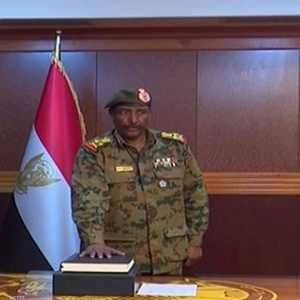 من هو عبد الفتاح البرهان؟